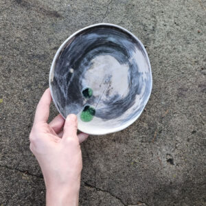 Alternative view of Small plate - Hoppipolla series